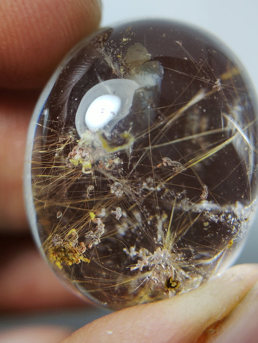 46.5ct Natural Phantom Quartz - Ghost Quartz - 19 x 24mm