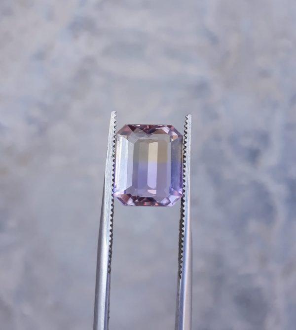 4.3ct Ametrine - Trystine - Bolivianite - 10x9mm 4.3ct Ametrine - Trystine - Bolivianite - 10x9mm