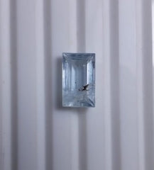 قطع زمرد كريستال زبرجد طبيعي 4.25 قيراط - 12.4x7.5x5.3 ملم