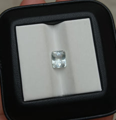 زبرجد طبيعي 1.75 قيراط مع لون أخضر - حجر بخت شهر مارس - 9x8x6 ملم