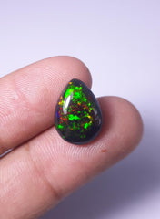 3.80 قيراط أوبال للبيع - أوبال ناري أسود - حجر بخت شهر أكتوبر - 15.4x11.4x5mm