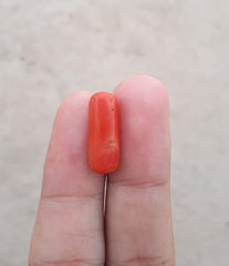 حجر المرجان الأحمر 9.25 قيراط - حجر مونجا - حجر مرجان - حجر باجادام - 18x6 ملم