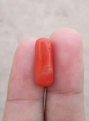 حجر المرجان الأحمر 9.25 قيراط - حجر مونجا - حجر مرجان - حجر باجادام - 18x6 ملم