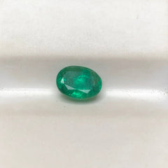 زمرد 0.95 قيراط للبيع - بود راتنا - زامورد - حجر باتشو، حجر ماركات ماني - 8x6x3.5 ملم