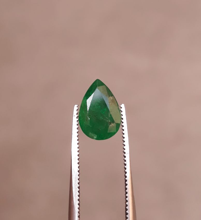 2.80ct Emerald Gemstone - Budh Ratna - Zamurd - Panna Stone, Pachu Stone, Markat Mani Stone -10x7mm 2.80ct Emerald Gemstone - Budh Ratna - Zamurd - Panna Stone, Pachu Stone, Markat Mani Stone -10x7mm