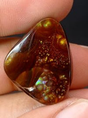 28ct Rainbow Mexican Fire Agate suitable for Pendant, Rare Fire Agate - Dimensions 22x21mm