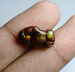 7.7ct Mexican Carved Fire Agate, Dimensions 18x9x5mm