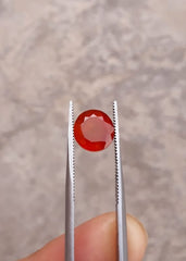 عقيق هيسونيت 3.8 قيراط - جوهرة هيسونيت طبيعية الأوجه - 9 ملم