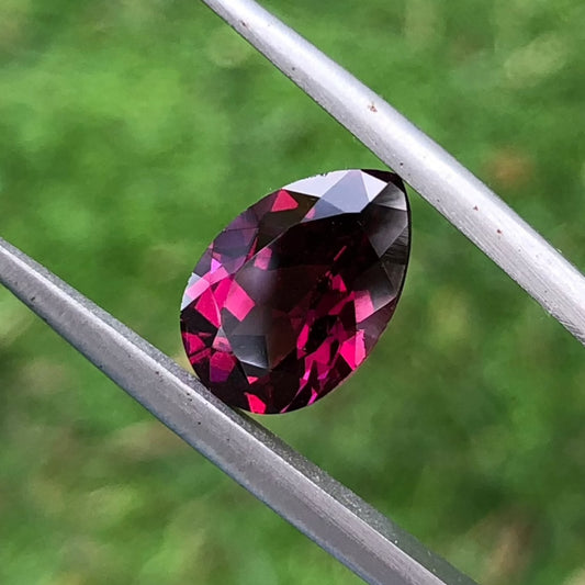 4.1ct Pyrope Garnet - Natural Faceted Pyrope Gem -
