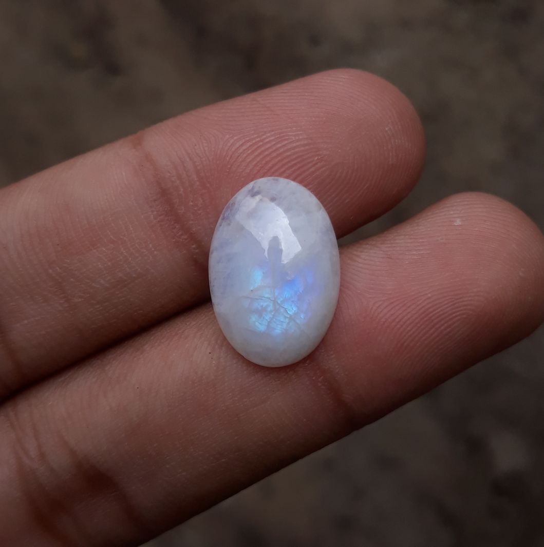 حجر القمر 7.7 قيراط للبيع - Adularia MoonStone - حجر القمر قوس قزح - حجر بخت شهر يونيو -18x12x4mm حجر القمر 7.7 قيراط للبيع - Adularia MoonStone - حجر القمر قوس قزح - حجر بخت شهر يونيو -18x12x4mm