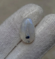حجر القمر 12.35 قيراط للبيع - حجر القمر Adularia - حجر القمر قوس قزح - حجر بخت شهر يونيو - 20x12x6mm