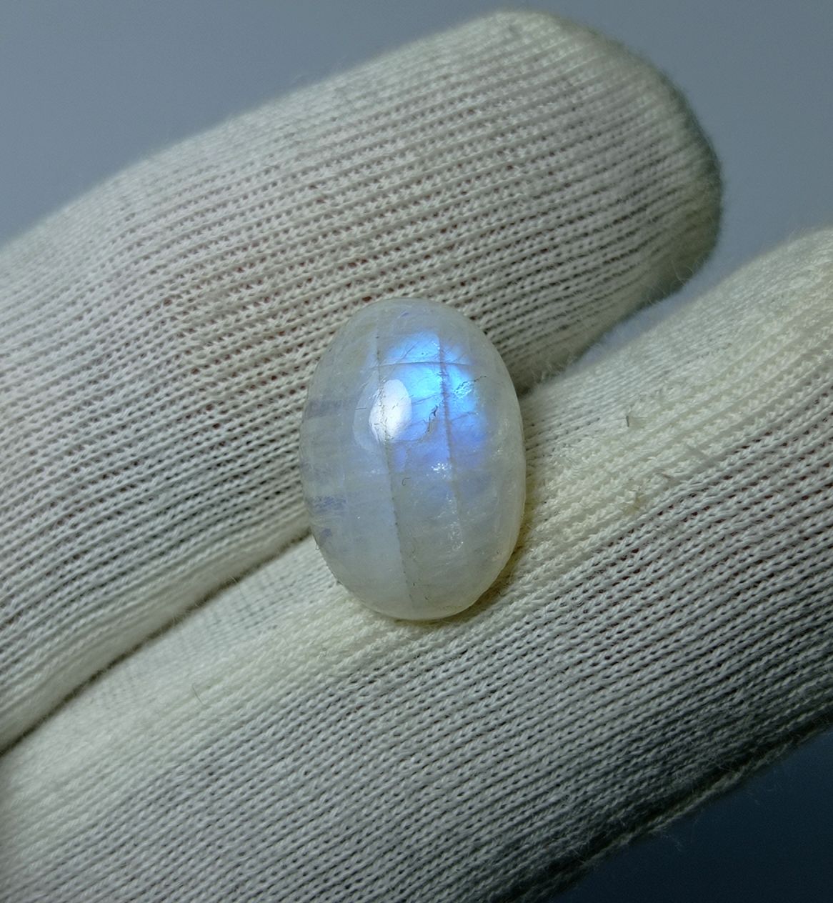 حجر القمر 5.2 قيراط للبيع - Adularia MoonStone - حجر القمر قوس قزح - حجر بخت شهر يونيو -14x9x4mm حجر القمر 5.2 قيراط للبيع - Adularia MoonStone - حجر القمر قوس قزح - حجر بخت شهر يونيو -14x9x4mm