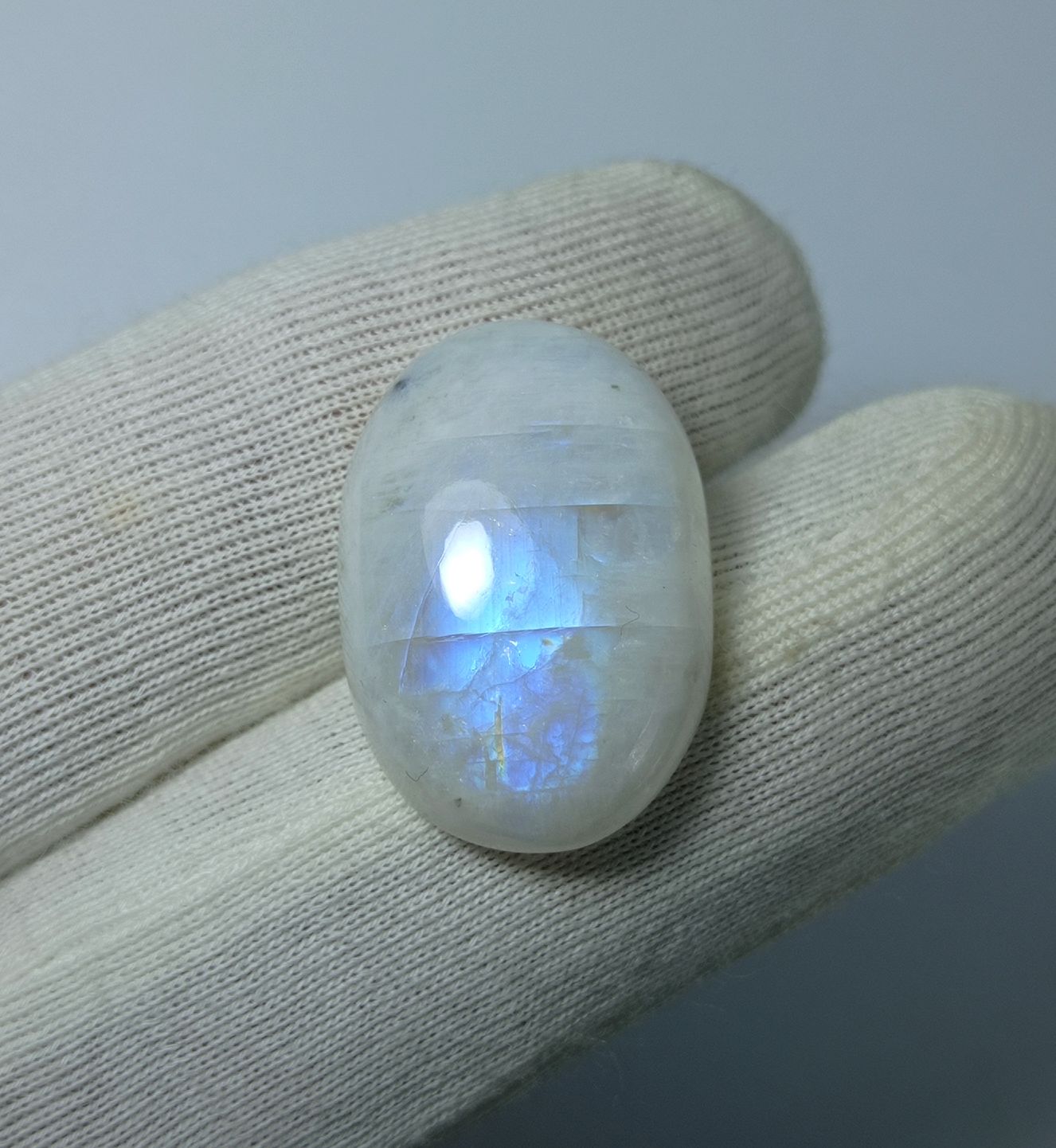 حجر القمر 22 قيراط للبيع - Adularia MoonStone - حجر القمر قوس قزح - حجر بخت شهر يونيو -24x16x7mm حجر القمر 22 قيراط للبيع - Adularia MoonStone - حجر القمر قوس قزح - حجر بخت شهر يونيو -24x16x7mm