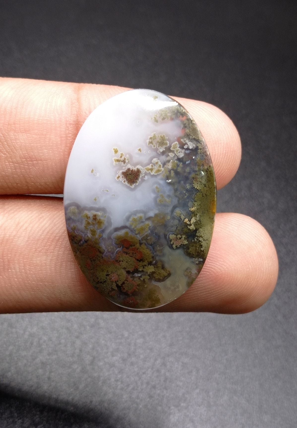 33ct Moss Agate - Green Moss Agate - 35x25x7.2mm 33ct Moss Agate - Green Moss Agate - 35x25x7.2mm