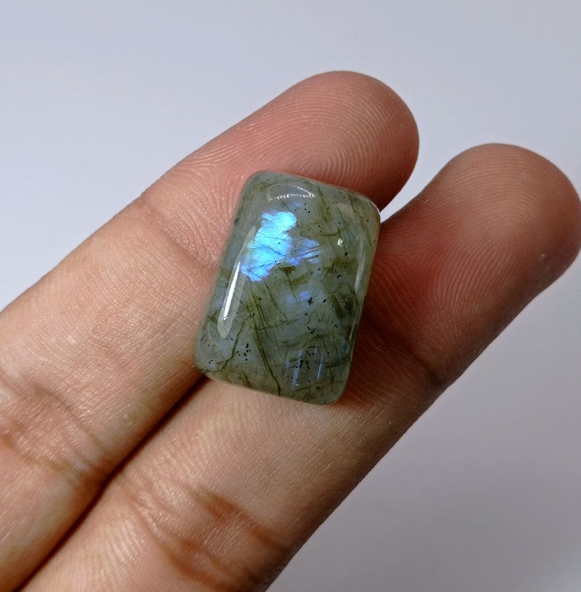 34.5ct Labradorite Cabochon - Spectrolite- Black Moon Stone - 22x16mm 34.5ct Labradorite Cabochon - Spectrolite- Black Moon Stone - 22x16mm