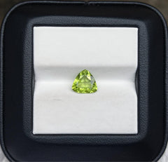 1.75 قيراط من حجر الزبرجد الكريم - أوليفين - جوهرة الكريسوليت - حجر بخت شهر أغسطس - 8x8x4 ملم