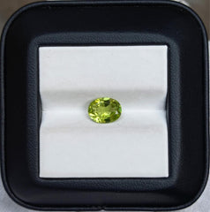 1.75 قيراط من حجر الزبرجد الكريم - أوليفين - جوهرة الكريسوليت - حجر بخت شهر أغسطس - 9x7x4 ملم