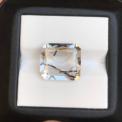 7.3 قيراط من الكوارتز التورماليني الأسود - كوارتز روتيل أسود