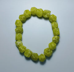 سوار من الأحجار الكريمة السربنتينية الطبيعية من منطقة وكالة خيبر الباكستانية - المعروف أيضًا باسم سوار زهرمورا