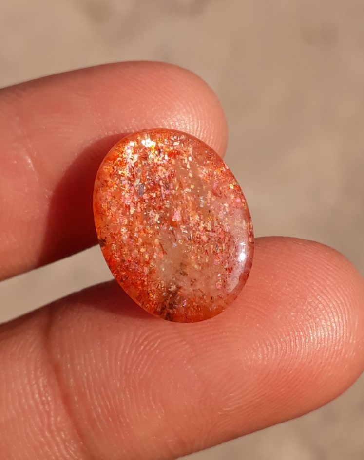 14.7ct Natural SunStone Cabochon - Heliolite - Aventurescent Feldspar - August Birthstone - 17 x 13 mm 14.7ct Natural SunStone Cabochon - Heliolite - Aventurescent Feldspar - August Birthstone - 17 x 13 mm