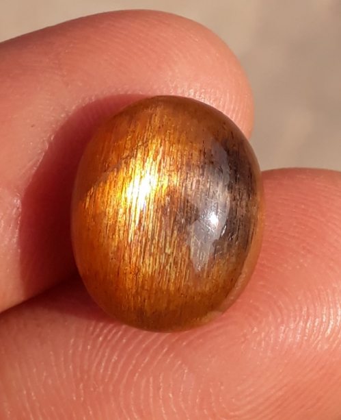 8.8ct Natural SunStone Cabochon - Heliolite - Aventurescent Feldspar - August Birthstone - 14 x11.5mm