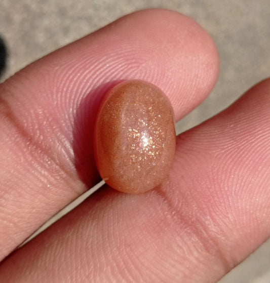 7.9ct Natural Sunstone Cabochon - Heliolite - Aventurescent Feldspar - August Birthstone - 14x10x7mm