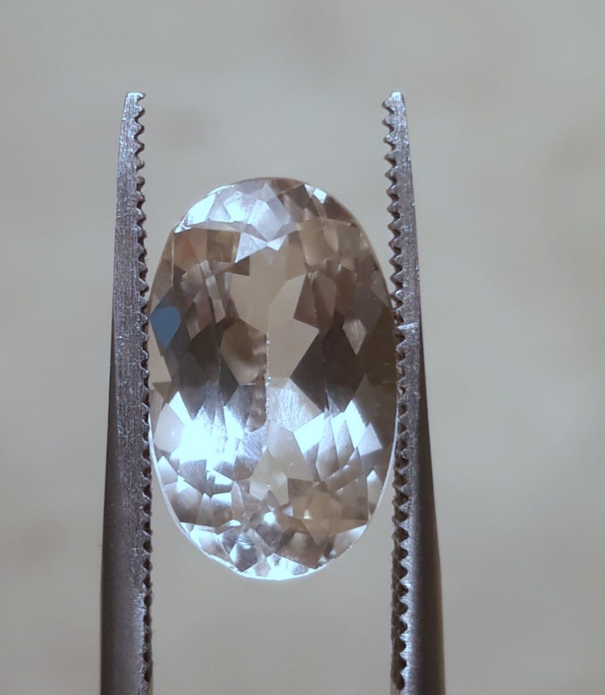7ct Topaz - Whie Topaz Faceted Gemstone - Novemeber Birthstone - White Pukhraj - 14.5x9.1mm 7ct Topaz - Whie Topaz Faceted Gemstone - Novemeber Birthstone - White Pukhraj - 14.5x9.1mm