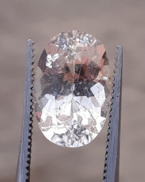 4.7ct Topaz - Whie Topaz Faceted Gemstone - Novemeber Birthstone - White Pukhraj - 13x9mm 4.7ct Topaz - Whie Topaz Faceted Gemstone - Novemeber Birthstone - White Pukhraj - 13x9mm