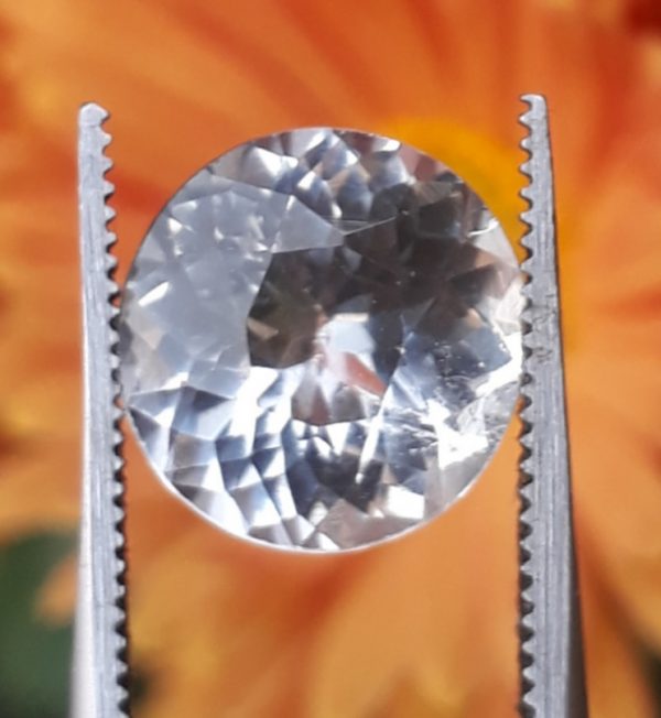 5.4ct Topaz - Whie Topaz Faceted Gemstone - Novemeber Birthstone - White Pukhraj - 11x10.3mm 5.4ct Topaz - Whie Topaz Faceted Gemstone - Novemeber Birthstone - White Pukhraj - 11x10.3mm