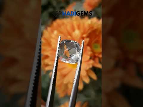 5.6ct Topaz - Whie Topaz Faceted Gemstone - Novemeber Birthstone - White Pukhraj - 9.5mm