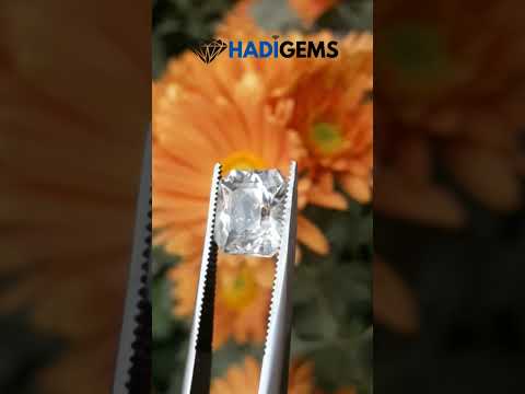 5.7ct Topaz - Whie Topaz Faceted Gemstone - Novemeber Birthstone - White Pukhraj - 10.5x10mm