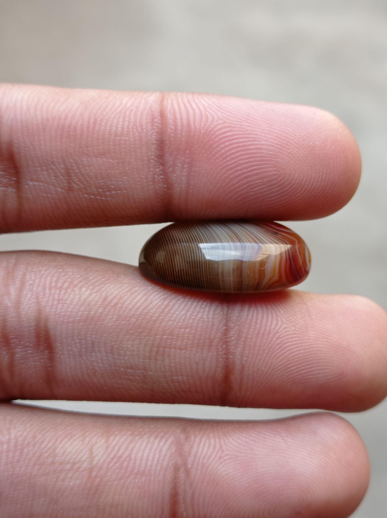 26ct Banded Agate - Sulaimani Aqeeq - 25x17mm 26ct Banded Agate - Sulaimani Aqeeq - 25x17mm