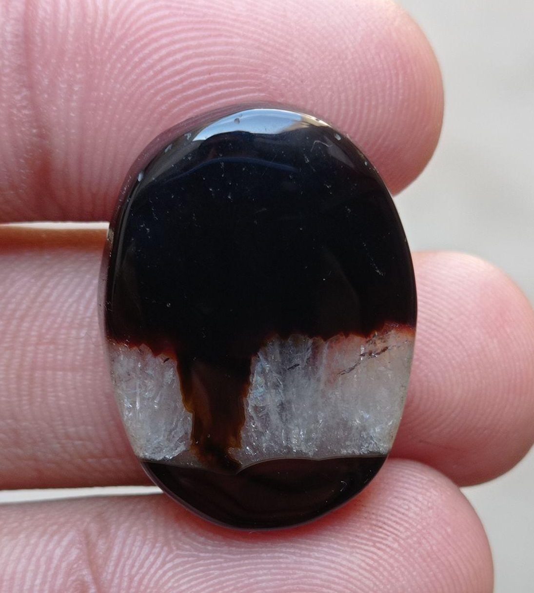 Black/White Quartzite Agate Sulaimani Aqeeq 28x21x7mm