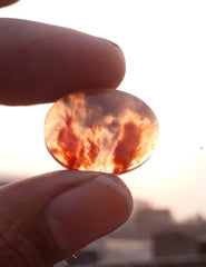 حجر دم طبيعي عالي الجودة 13.8 قيراط - الهليوتروب - الأبعاد 21x16 ملم