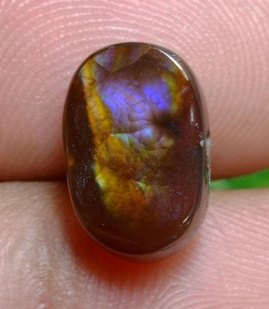 7.25ct Mexican Fire Agate,  Rare Fire Agate, Oval Fire Agate - Perfect gemstone Gift, Yellow-Purple Fire Agate, Dimensions - 13x9x5mm