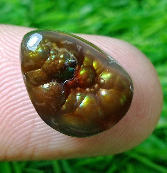 9.4ct Mexican Fire Agate,  Rare Fire Agate, Green Aatshi Aqeeq - Perfect gemstone Gift, Dimensions - 15x12xmm