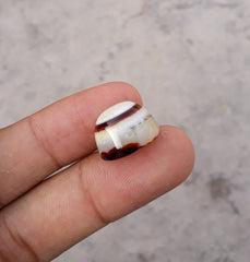 عقيق طبيعي 17.2 قيراط للبيع - العقيق - البعد 16x13x11 ملم