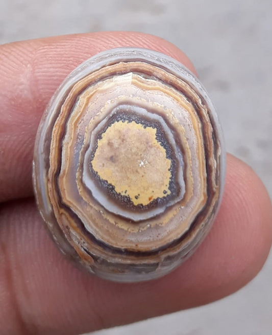 30ct Natural Eye Agate For Sale - Aqeeq - Dimension 23x19x10mm
