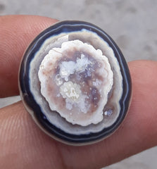 عقيق طبيعي 38.1 قيراط للبيع - العقيق - البعد 23x21x11 ملم