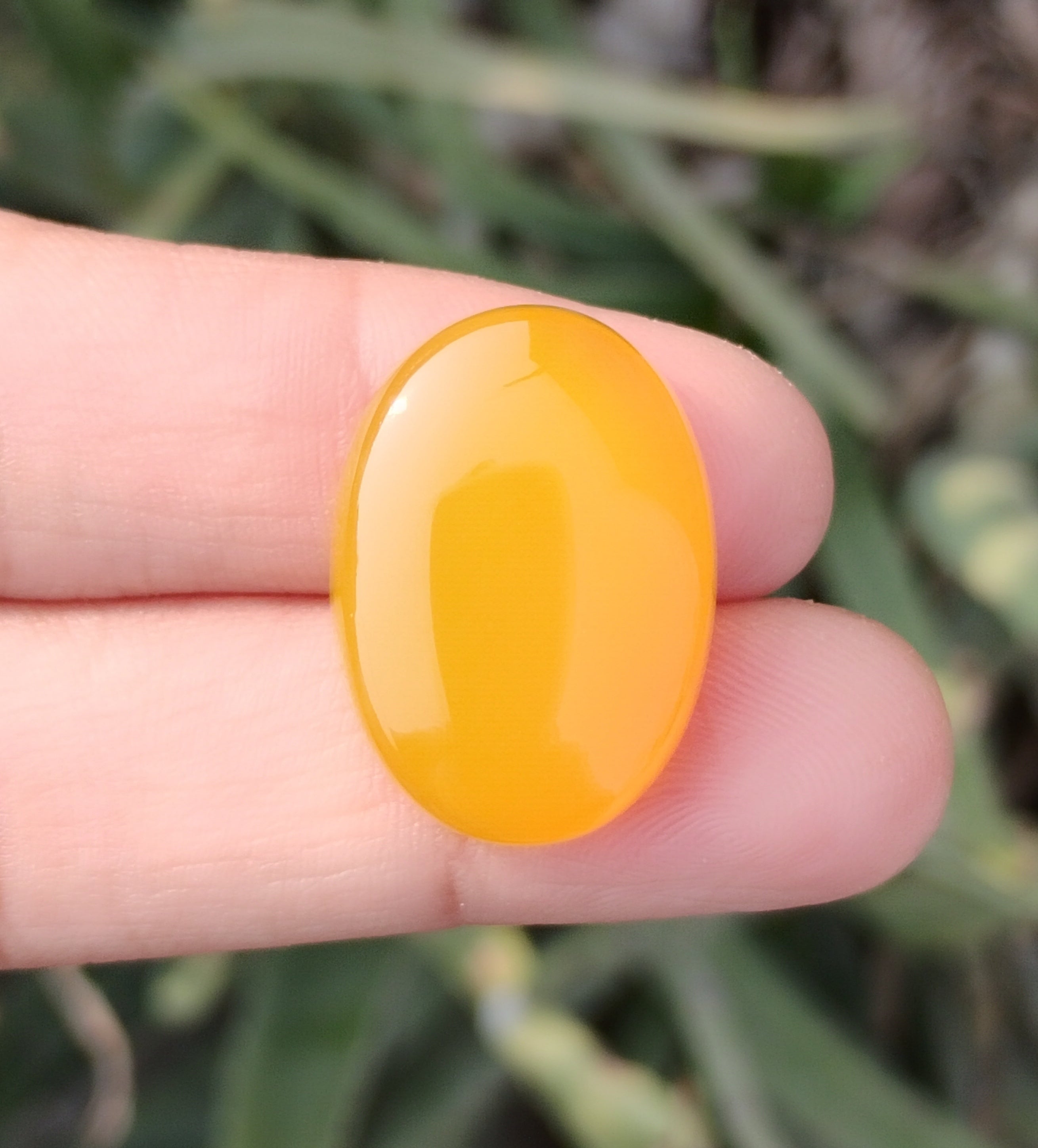 27.8ct Natural Carnelian Gemstone- Yellow Aqeeq - 18x25mm