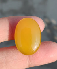 27.8ct Natural Carnelian Gemstone- Yellow Aqeeq - 18x25mm