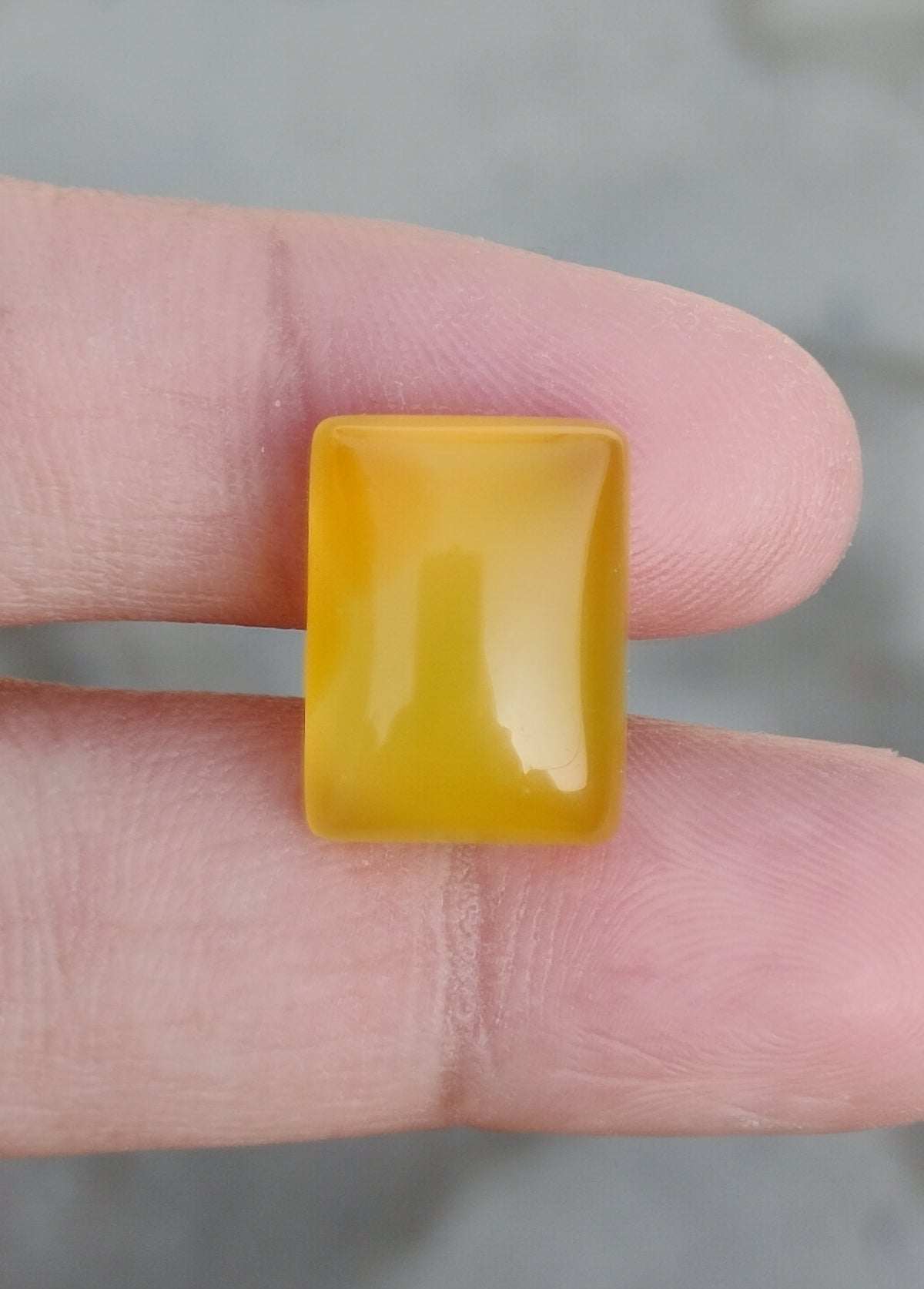 13.1ct Natural Carnelian Gemstone- Yellow Aqeeq- 12x16mm