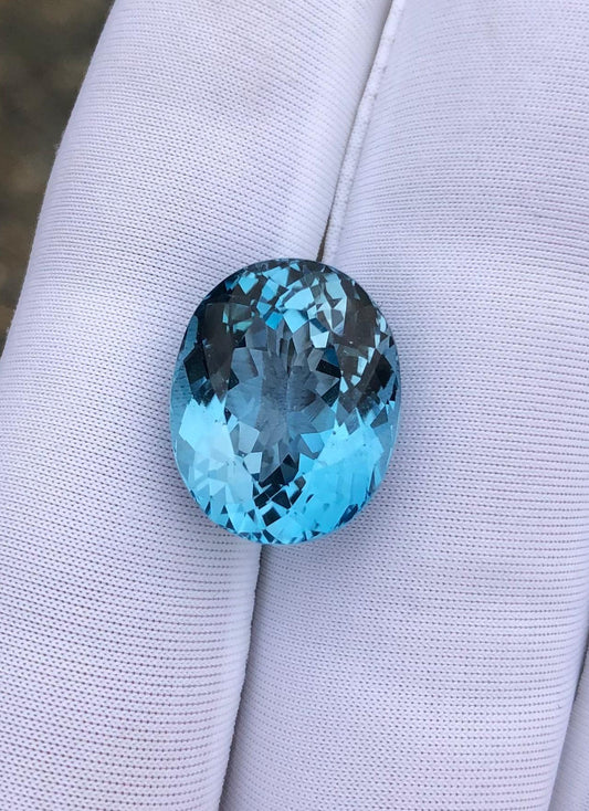 Fancy Cut Blue Topaz Gemstone - 15.5ct