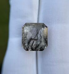 7.3 قيراط من الكوارتز التورماليني الأسود - كوارتز روتيل أسود