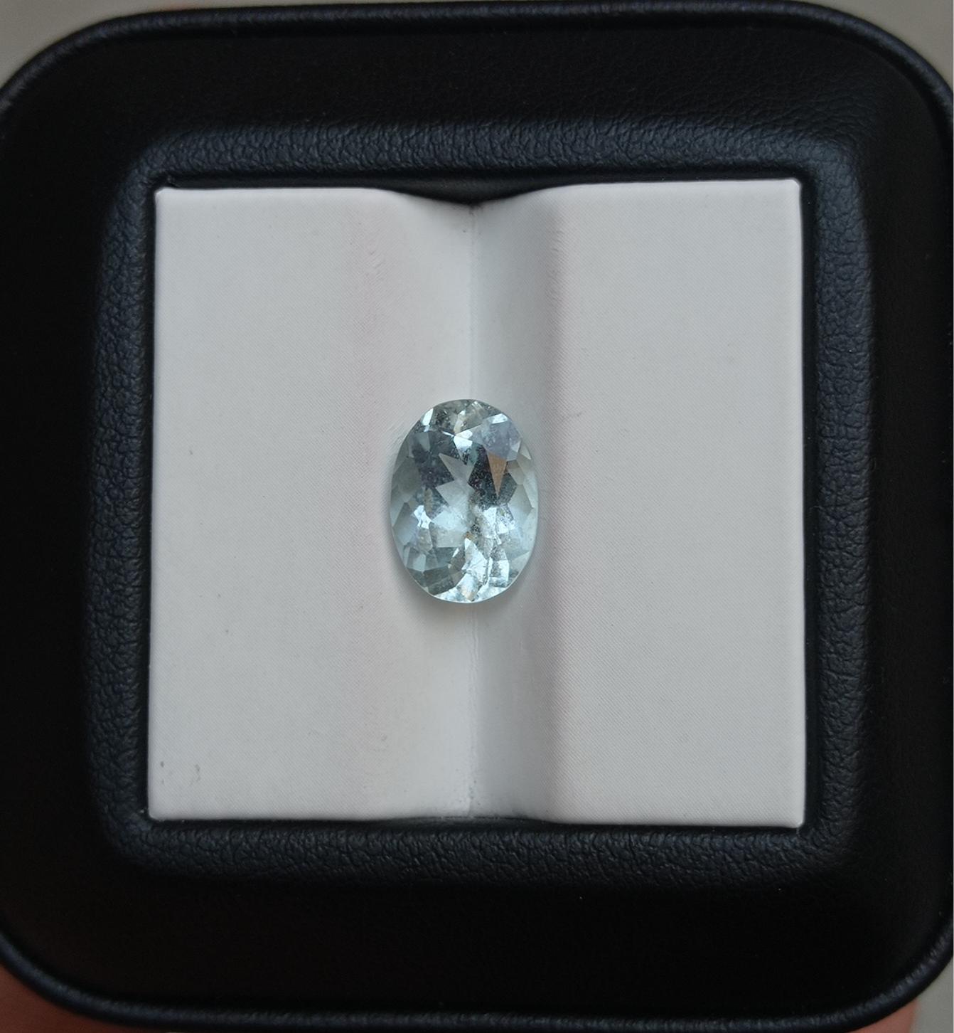 2.60ct Natural Aquamarine gemstone - March Birthstone - 11x8x5.5mm