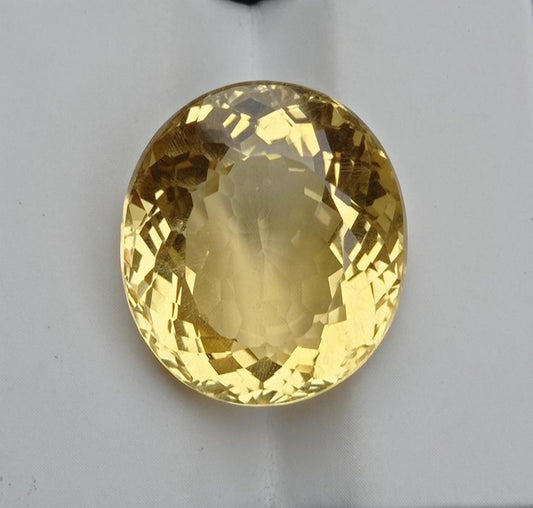 20.3 克拉椭圆形刻面黄水晶出售 - 十一月诞生石 - 19x16.5x10.5 毫米