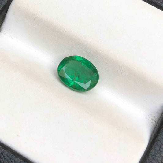 1.15ct Emerald for sale - Budh Ratna - Zamurd - Pachu Stone, Markat Mani Stone - 9x7mm