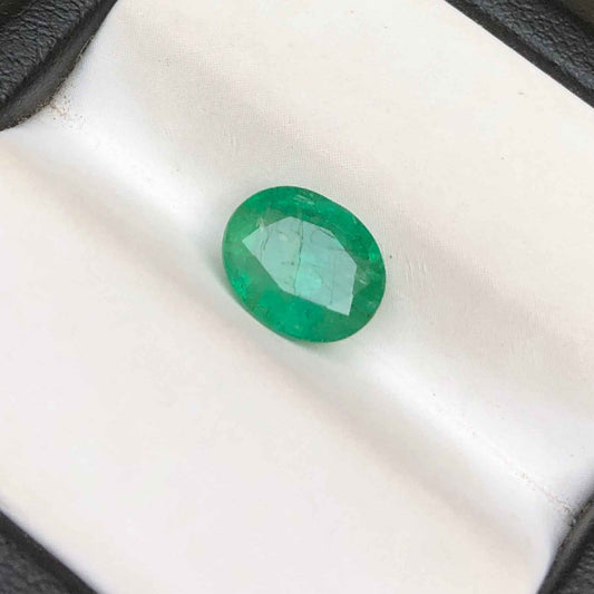 1.45ct Emerald for sale - Budh Ratna - Zamurd - Pachu Stone, Markat Mani Stone - 10x8mm