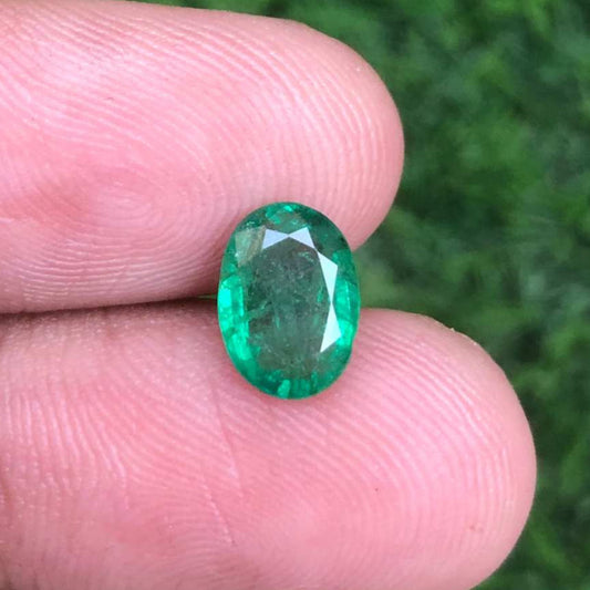 1.80ct Emerald for sale - Budh Ratna - Zamurd - Pachu Stone, Markat Mani Stone - 10x8mm