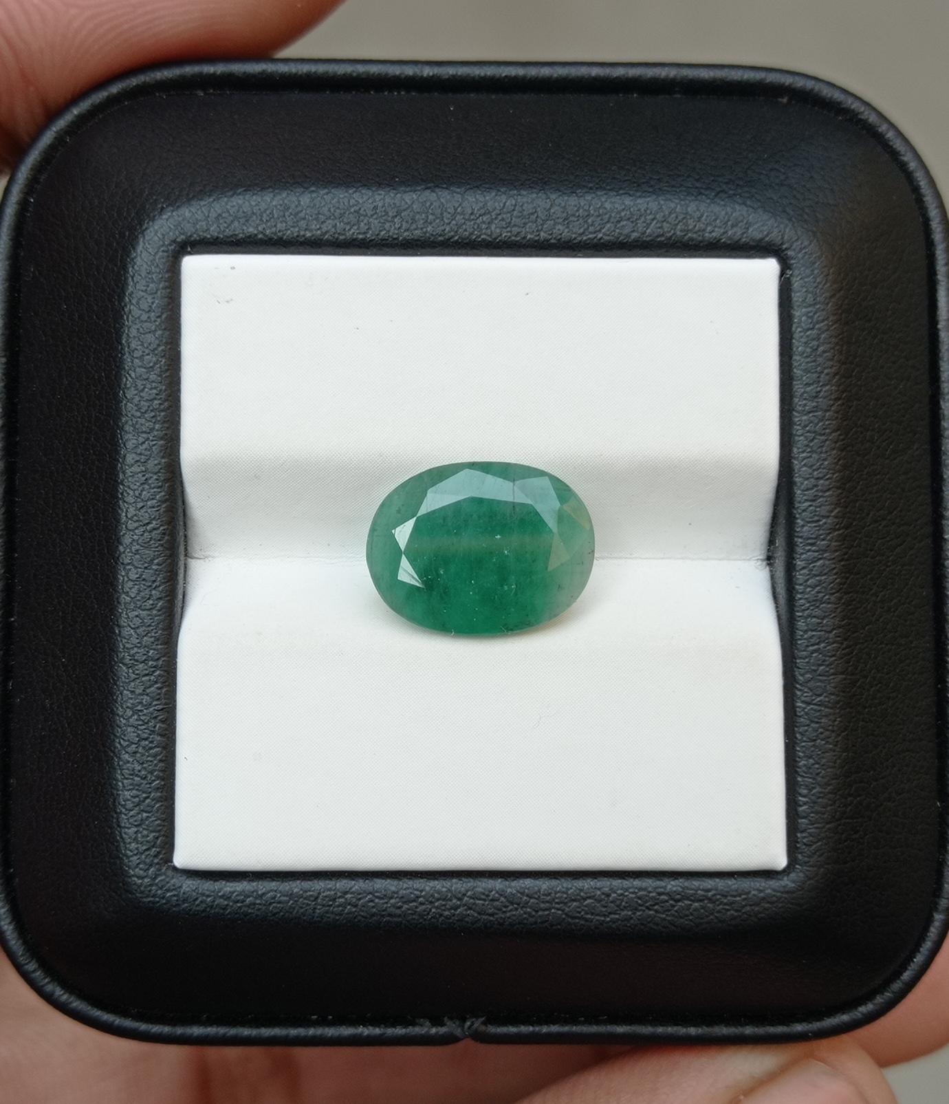 4ct Emerald for sale - Budh Ratna - Zamurd - Pachu Stone, Markat Mani Stone - 13x9.8x4.1mm